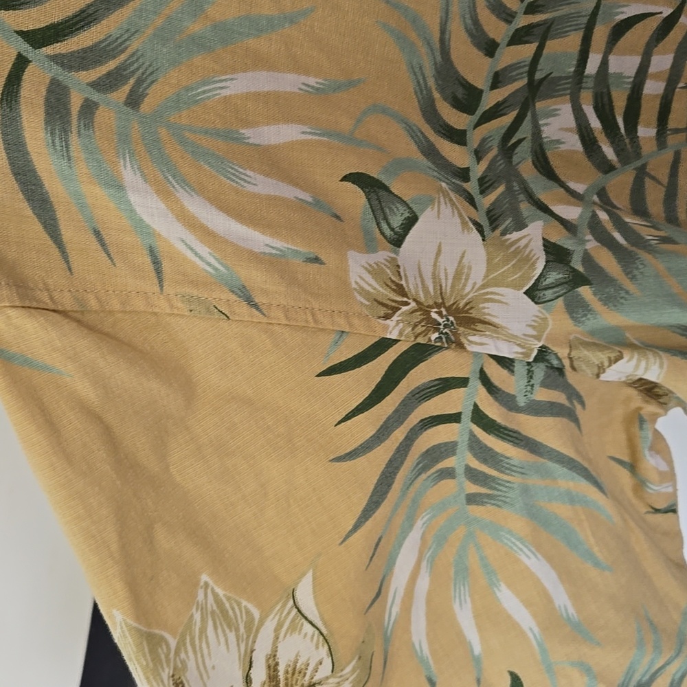 Joe Marlin Tropical Leaf Print Button-Up Shirt - Picture 2 of 9
